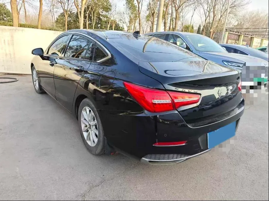 2019 HongQi H5 1.8T 180HP L4 6AT,autocango,china used car exporter,china ev exporter,chinese used car exporter,chinese used ev exporter