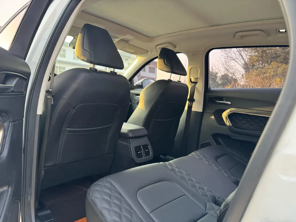 2021 Haval H6 1.5T 150HP L4 7DCT,autocango,china used car exporter,china ev exporter,chinese used car exporter,chinese used ev exporter