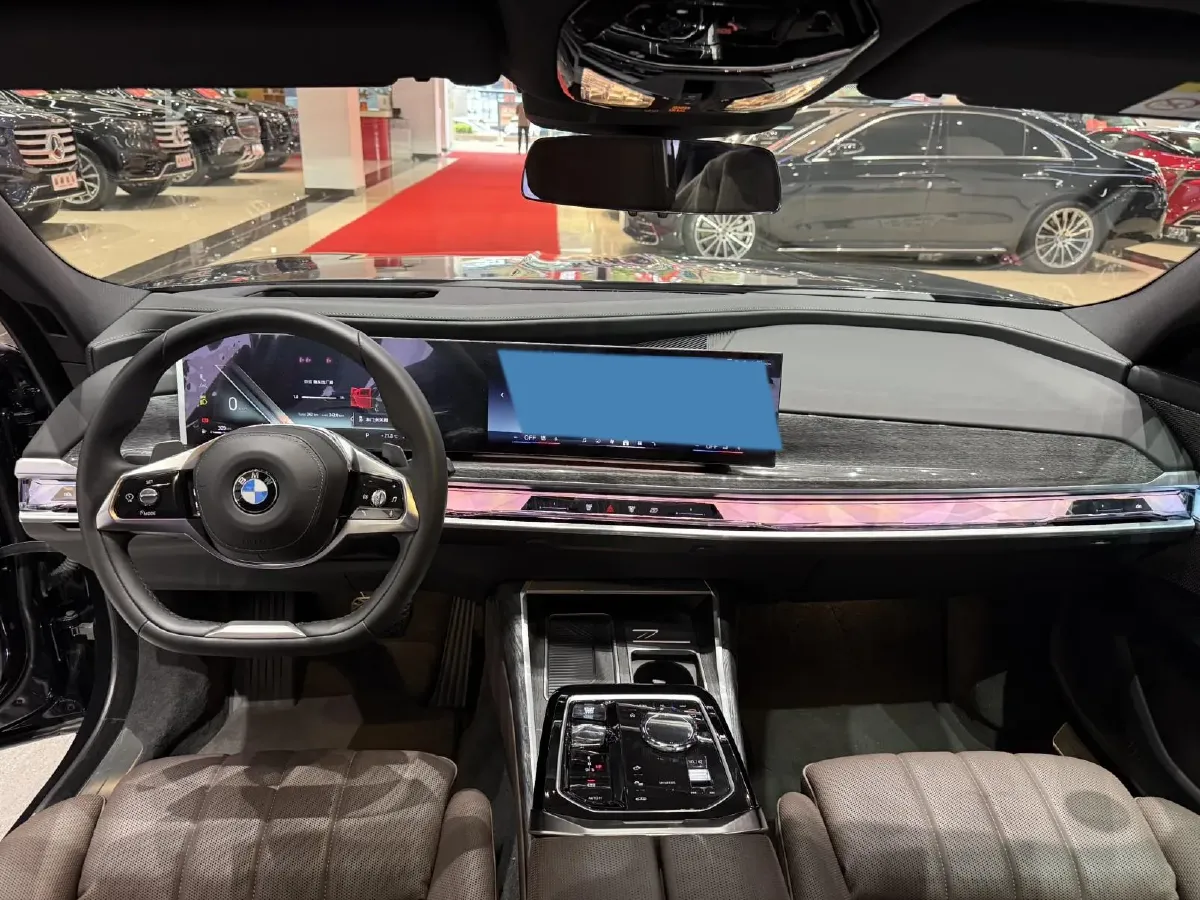 2023 BMW 7 Series 3.0T 381HP L6 8AT,autocango,china used car exporter,china ev exporter,chinese used car exporter,chinese used ev exporter