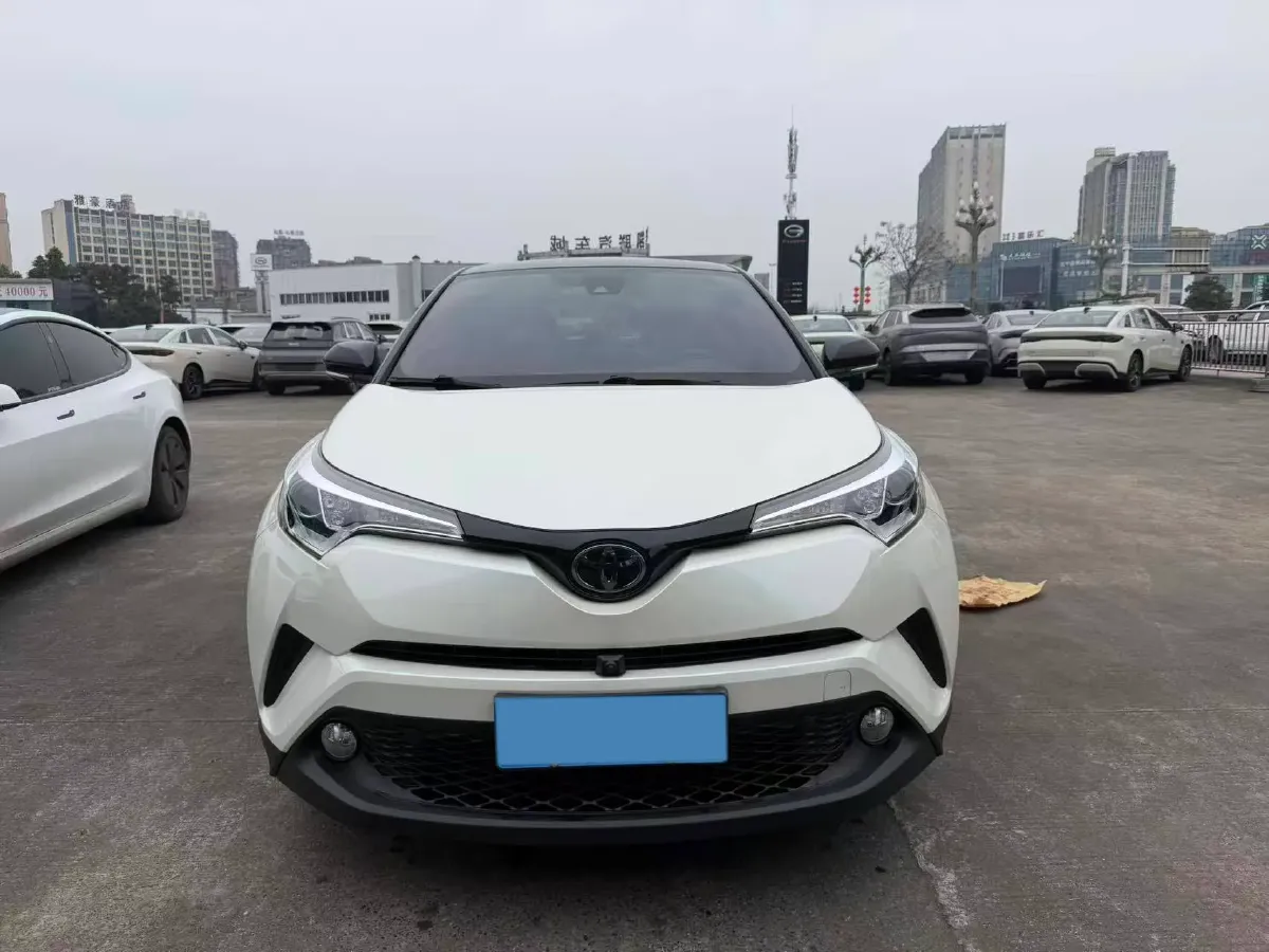 2020 Toyota C-HR 2.0L 171HP L4 CVT,autocango,china used car exporter,china ev exporter,chinese used car exporter,chinese used ev exporter