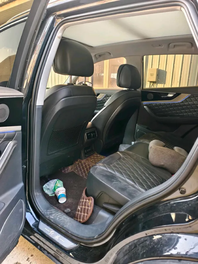 2019 HongQi HS5 2.0T 224HP L4 6AT,autocango,china used car exporter,china ev exporter,chinese used car exporter,chinese used ev exporter