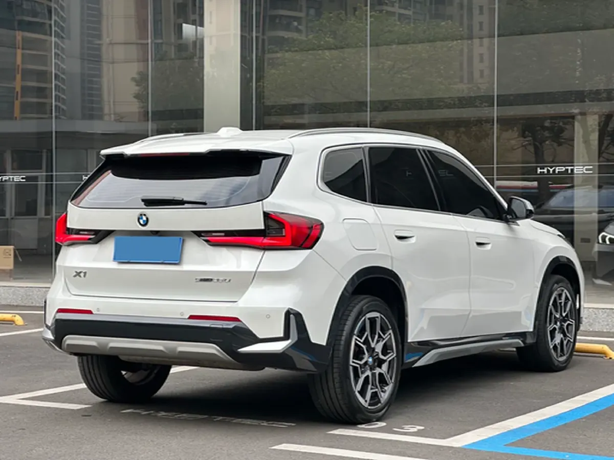 2024 BMW X1 2.0T 204HP L4 7DCT,autocango,china used car exporter,china ev exporter,chinese used car exporter,chinese used ev exporter