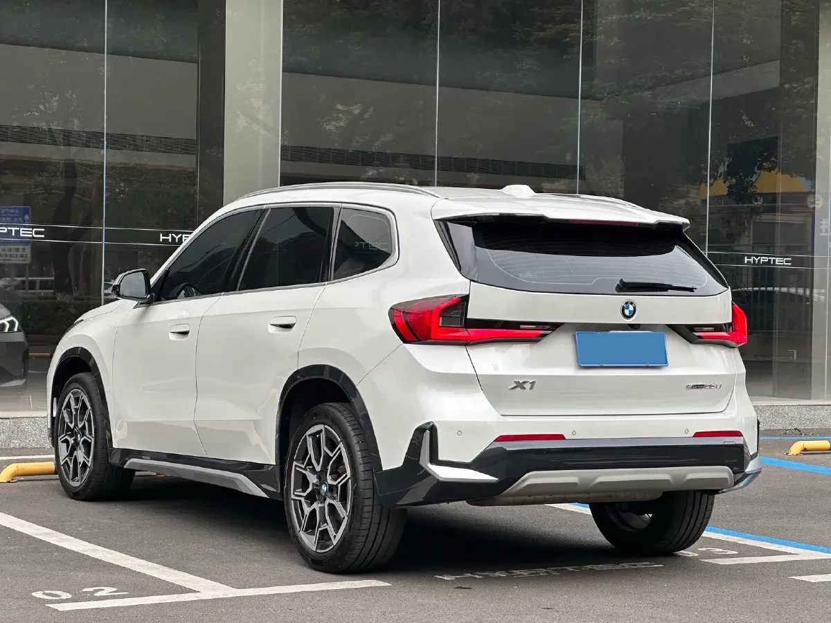 2024 BMW X1 2.0T 204HP L4 7DCT,autocango,china used car exporter,china ev exporter,chinese used car exporter,chinese used ev exporter
