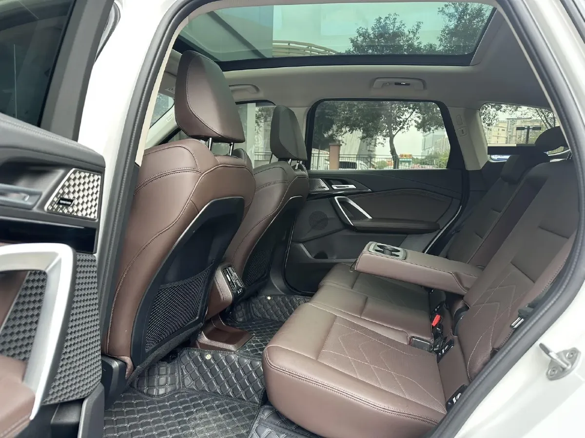 2024 BMW X1 2.0T 204HP L4 7DCT,autocango,china used car exporter,china ev exporter,chinese used car exporter,chinese used ev exporter