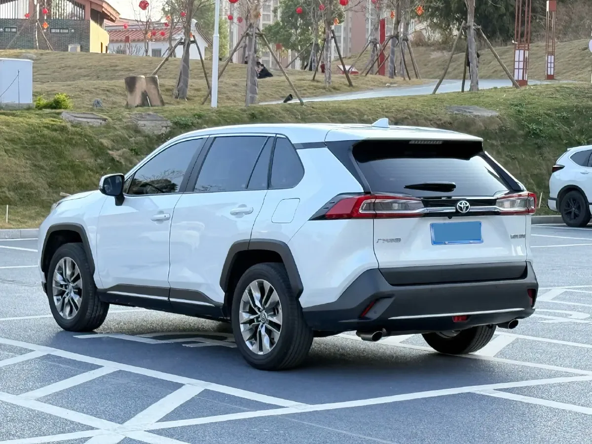 2022 Toyota Wildlander 2.0L 171HP L4 CVT,autocango,china used car exporter,china ev exporter,chinese used car exporter,chinese used ev exporter