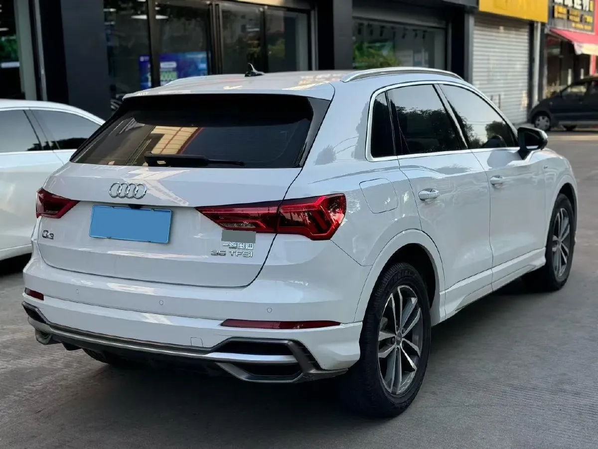 2021 Audi Q3 1.4T 150HP L4 7DCT,autocango,china used car exporter,china ev exporter,chinese used car exporter,chinese used ev exporter
