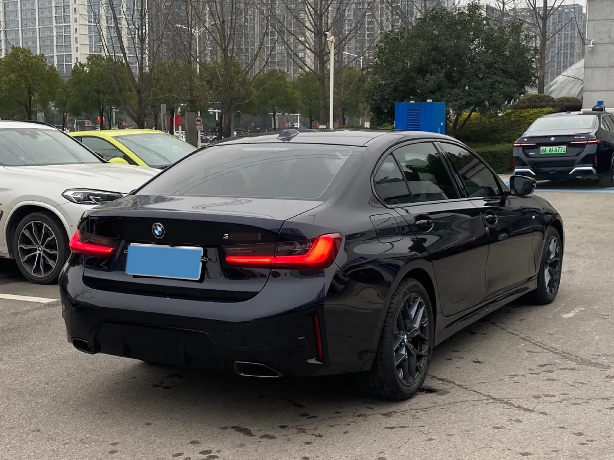 2025 BMW 3 Series 2.0T 245HP L4 8AT,autocango,china used car exporter,china ev exporter,chinese used car exporter,chinese used ev exporter