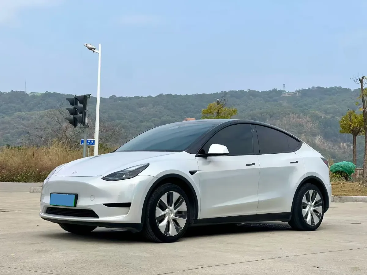 2022 Tesla Model Y BEV 60KWH,autocango,china used car exporter,china ev exporter,chinese used car exporter,chinese used ev exporter
