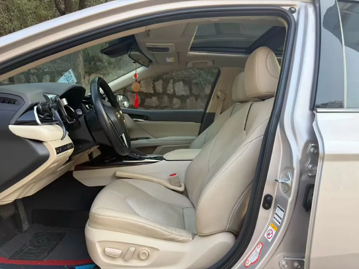 2018 Toyota Camry 2.5L 209HP L4 8AT,autocango,china used car exporter,china ev exporter,chinese used car exporter,chinese used ev exporter
