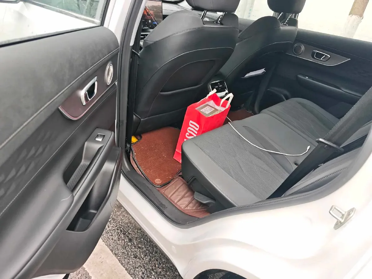 2025 Fulwin FulwinT8 1.5T 156HP L4 1DHT PHEV 18.67KWH,autocango,china used car exporter,china ev exporter,chinese used car exporter,chinese used ev exporter