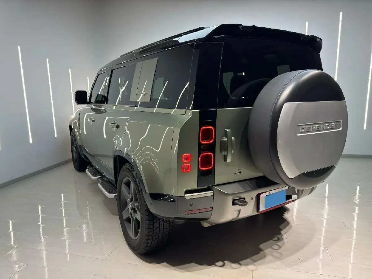 2023 Land Rover Defender 3.0T 400HP L6 8AT,autocango,china used car exporter,china ev exporter,chinese used car exporter,chinese used ev exporter