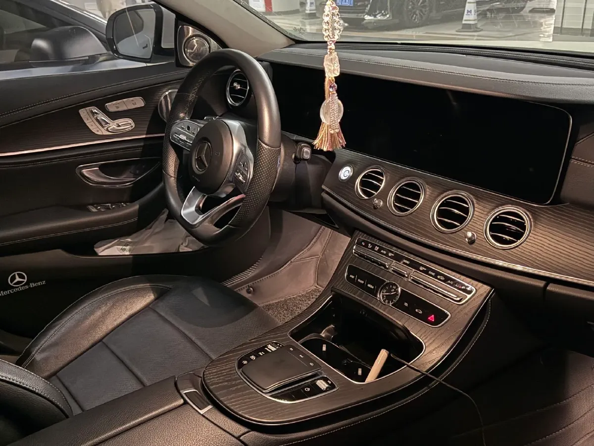 2020 Mercedes-Benz E Class 2.0T 258HP L4 9AT,autocango,china used car exporter,china ev exporter,chinese used car exporter,chinese used ev exporter