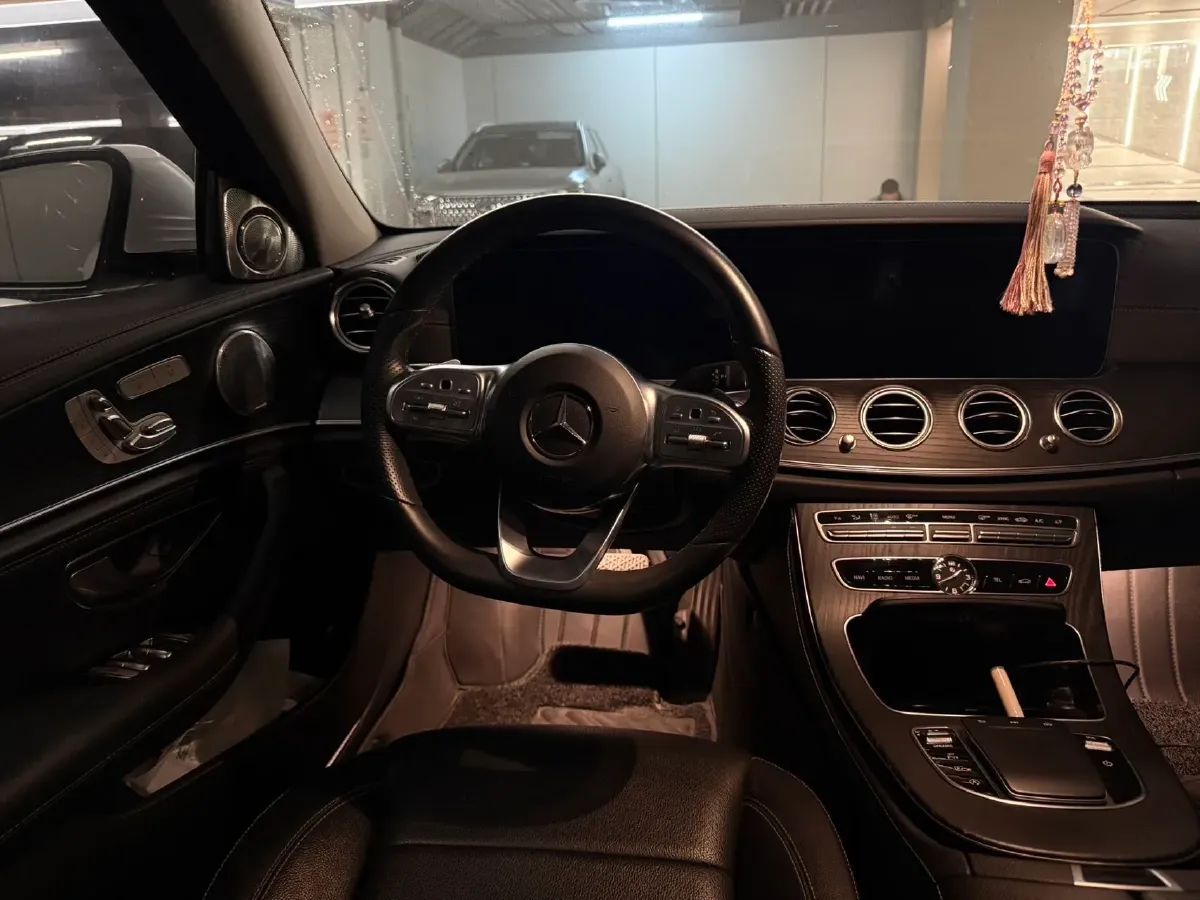 2020 Mercedes-Benz E Class 2.0T 258HP L4 9AT,autocango,china used car exporter,china ev exporter,chinese used car exporter,chinese used ev exporter