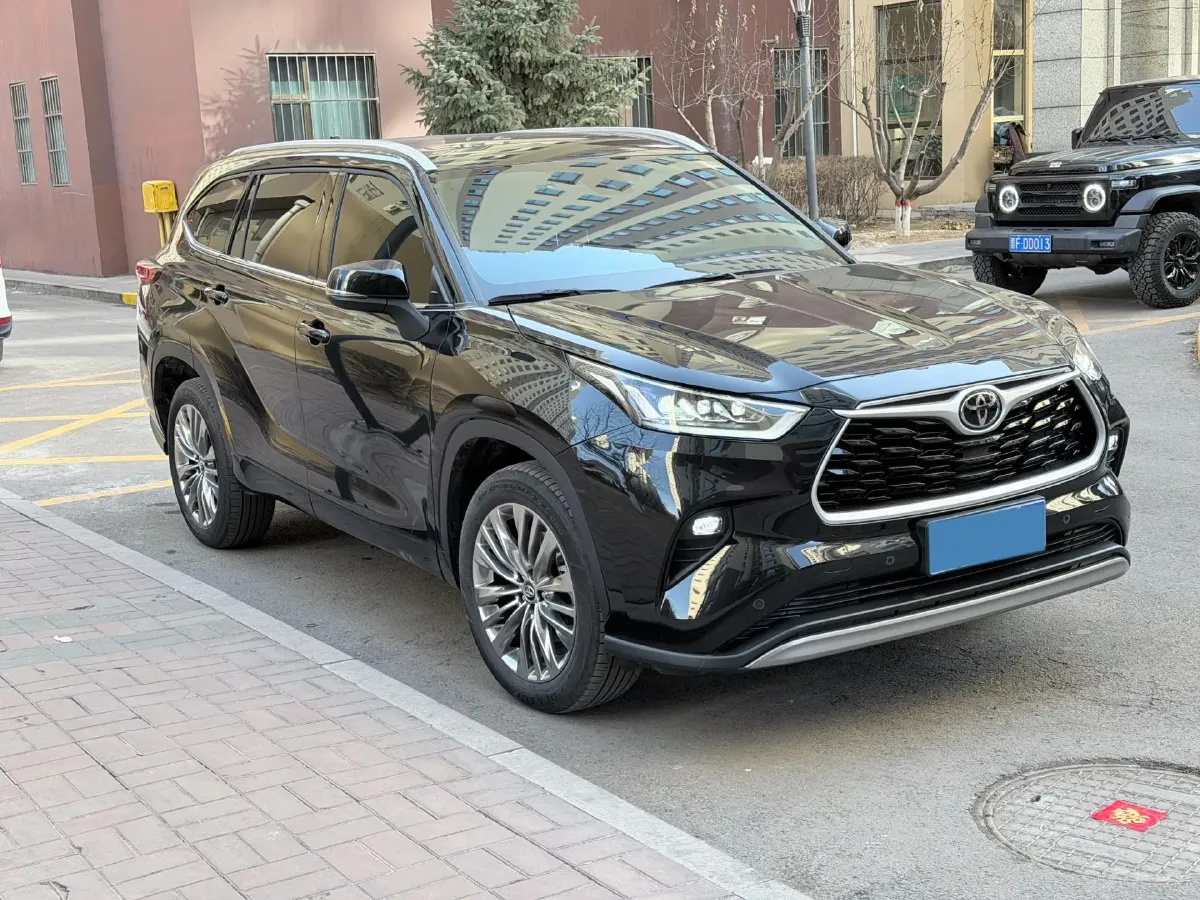 2024 Toyota Highlander 2.0T 248HP L4 8AT,autocango,china used car exporter,china ev exporter,chinese used car exporter,chinese used ev exporter