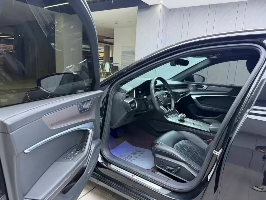 2021 Audi A6L 3.0T 340HP V6 7DCT,autocango,china used car exporter,china ev exporter,chinese used car exporter,chinese used ev exporter