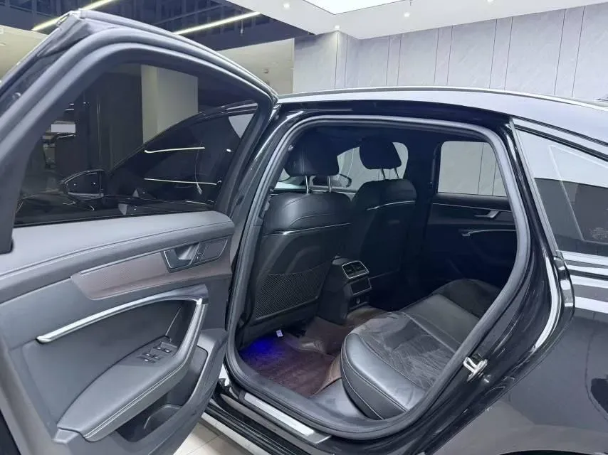 2021 Audi A6L 3.0T 340HP V6 7DCT,autocango,china used car exporter,china ev exporter,chinese used car exporter,chinese used ev exporter