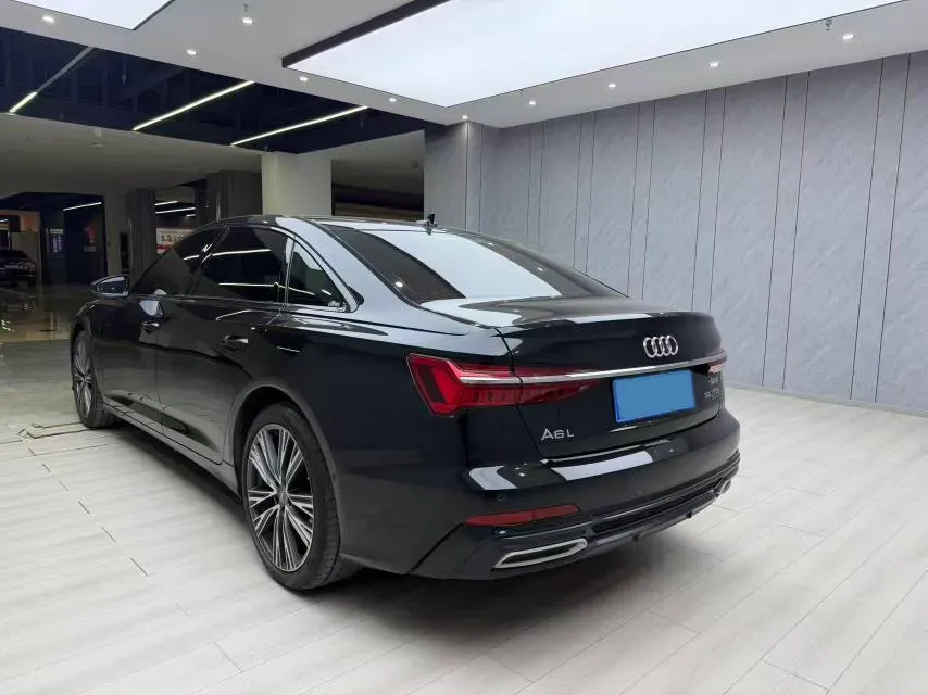 2021 Audi A6L 3.0T 340HP V6 7DCT,autocango,china used car exporter,china ev exporter,chinese used car exporter,chinese used ev exporter
