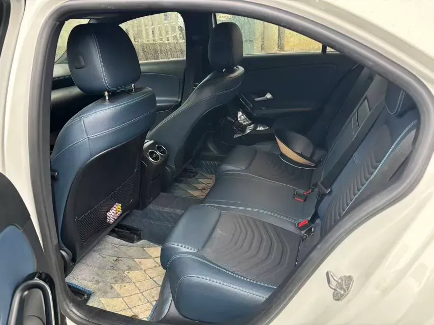 2020 Mercedes-Benz A Class 1.3T 136HP L4 7DCT,autocango,china used car exporter,china ev exporter,chinese used car exporter,chinese used ev exporter