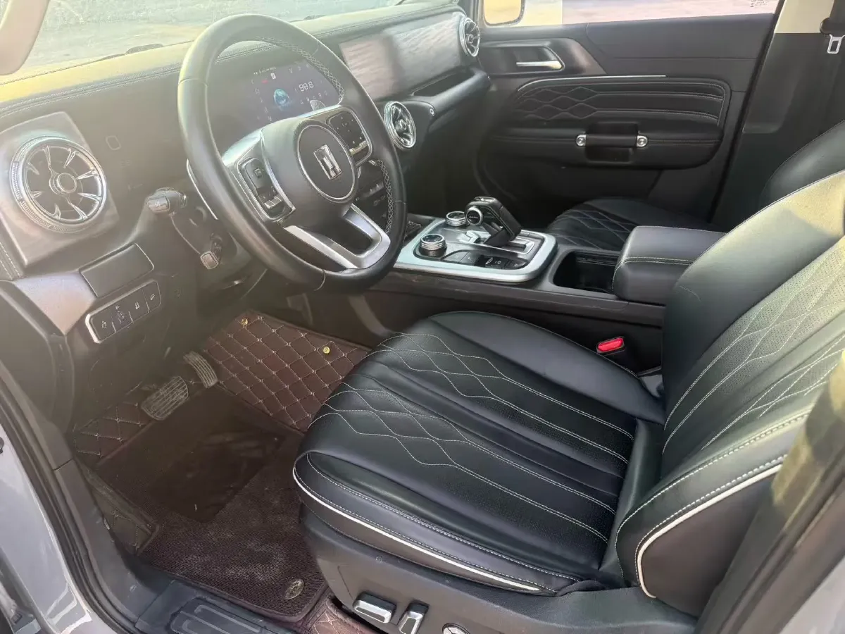 2023 Tank 300 2.0T 227HP L4 8AT,autocango,china used car exporter,china ev exporter,chinese used car exporter,chinese used ev exporter