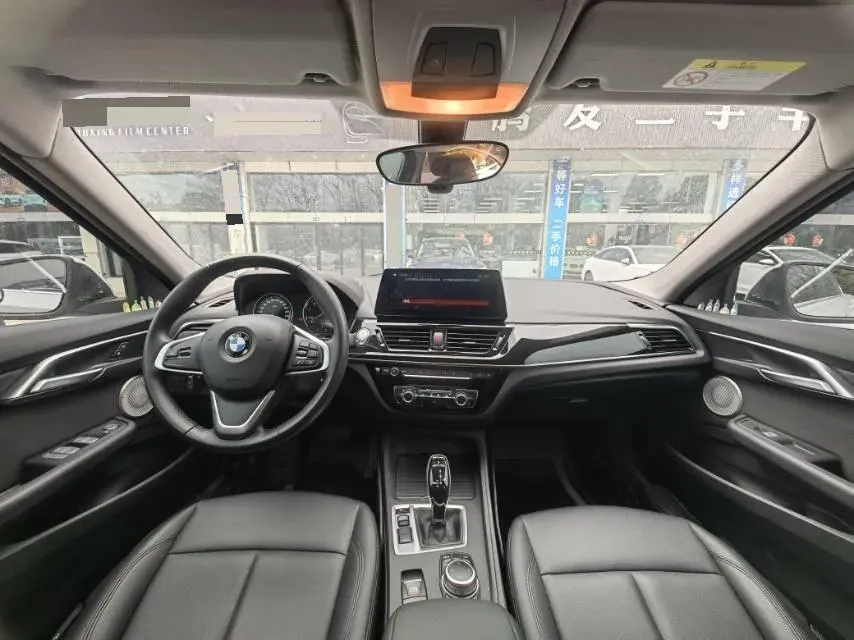 2022 BMW 1 Series 1.5T 140HP L3 7DCT,autocango,china used car exporter,china ev exporter,chinese used car exporter,chinese used ev exporter