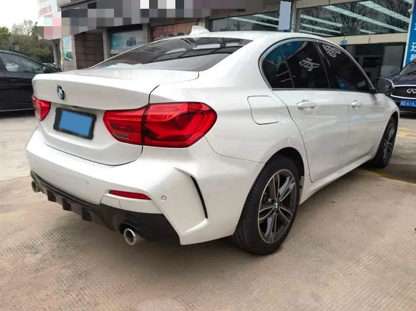 2022 BMW 1 Series 1.5T 140HP L3 7DCT,autocango,china used car exporter,china ev exporter,chinese used car exporter,chinese used ev exporter
