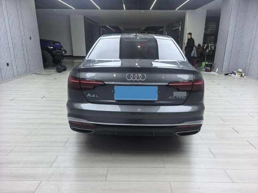 2020 Audi A4L 2.0T 190HP L4 7DCT,autocango,china used car exporter,china ev exporter,chinese used car exporter,chinese used ev exporter