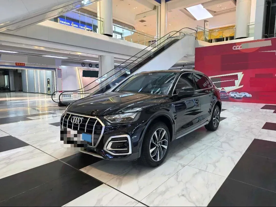 2022 Audi Q5L 2.0T 190HP L4 7DCT,autocango,china used car exporter,china ev exporter,chinese used car exporter,chinese used ev exporter