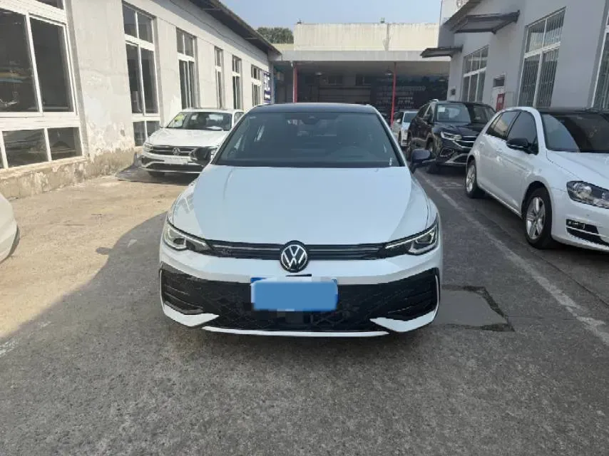 2025 Volkswagen Golf 1.5T 160HP L4 7DCT,autocango,china used car exporter,china ev exporter,chinese used car exporter,chinese used ev exporter