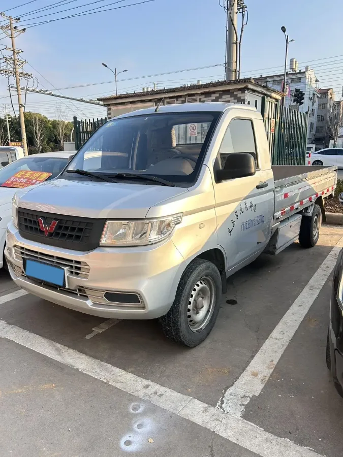 2018 WuLing RongGuang New Truck 1.5L 107HP L4 5MT,autocango,china used car exporter,china ev exporter,chinese used car exporter,chinese used ev exporter