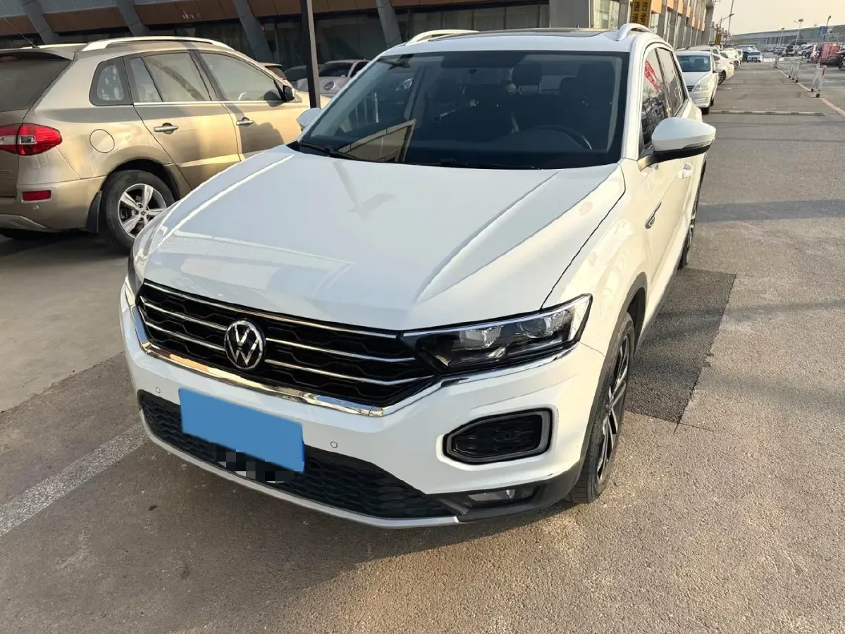 2022 Volkswagen T-Roc 1.4T 150HP L4 7DCT,autocango,china used car exporter,china ev exporter,chinese used car exporter,chinese used ev exporter