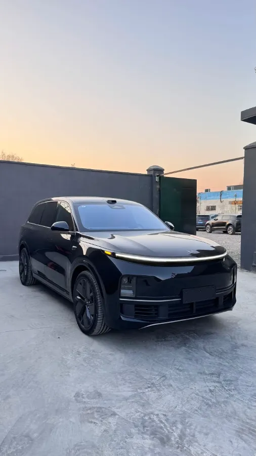 2024 Ford Bronco 2.3T 275HP L4 10AT,autocango,china used car exporter,china ev exporter,chinese used car exporter,chinese used ev exporter