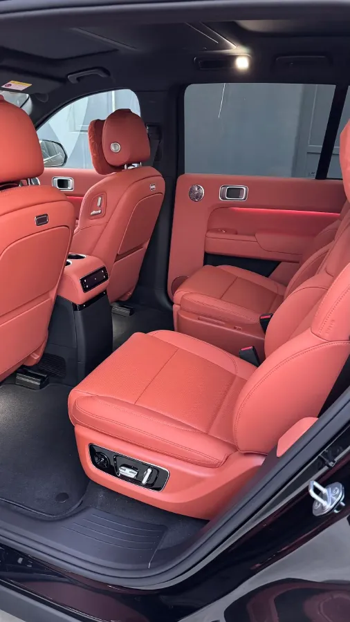 2024 Ford Bronco 2.3T 275HP L4 10AT,autocango,china used car exporter,china ev exporter,chinese used car exporter,chinese used ev exporter