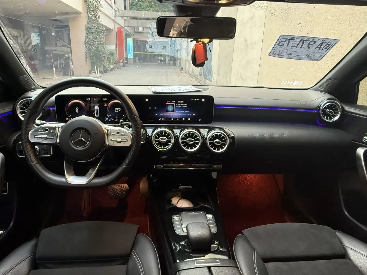 2020 Mercedes-Benz A Class 1.3T 163HP L4 7DCT,autocango,china used car exporter,china ev exporter,chinese used car exporter,chinese used ev exporter