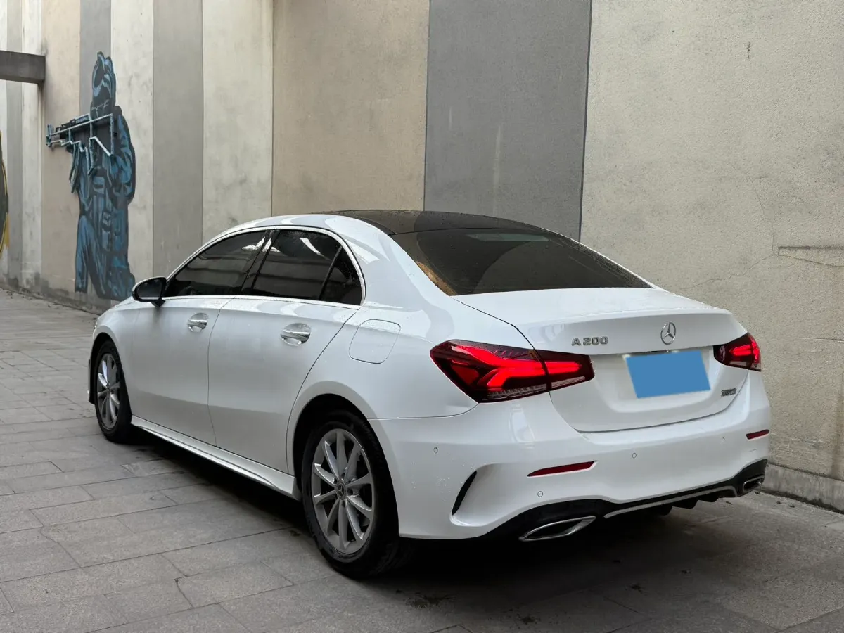 2020 Mercedes-Benz A Class 1.3T 163HP L4 7DCT,autocango,china used car exporter,china ev exporter,chinese used car exporter,chinese used ev exporter
