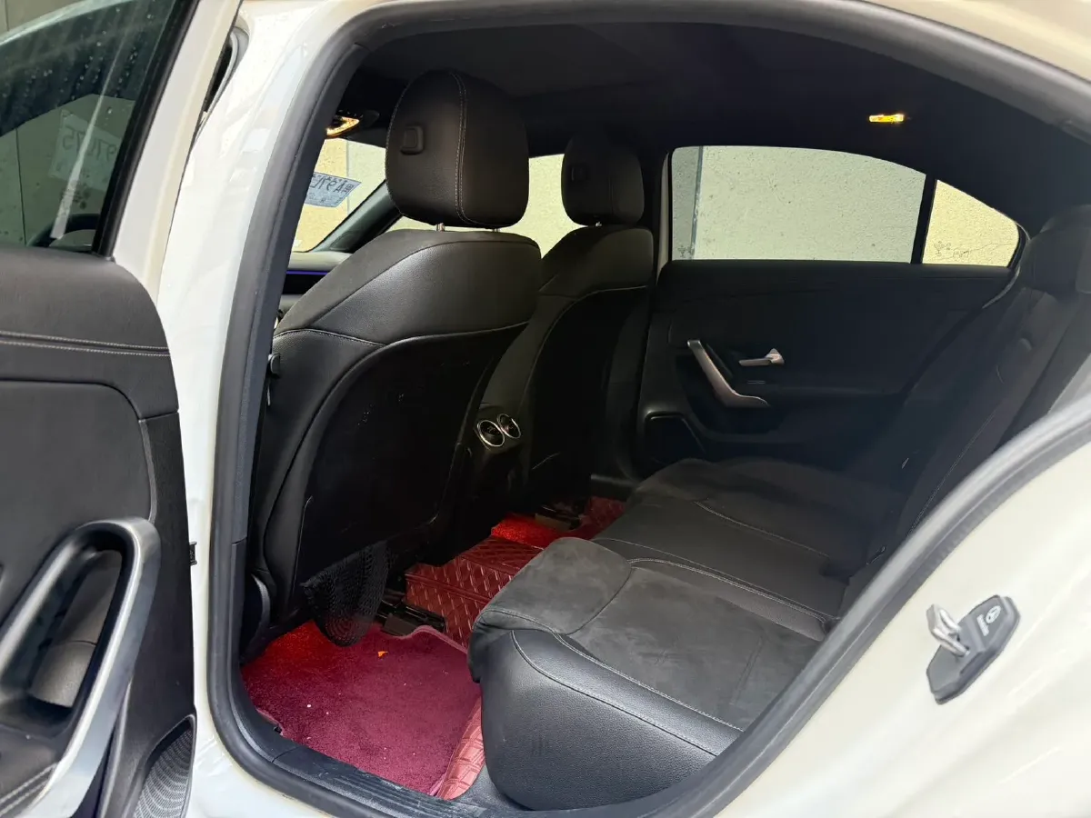 2020 Mercedes-Benz A Class 1.3T 163HP L4 7DCT,autocango,china used car exporter,china ev exporter,chinese used car exporter,chinese used ev exporter