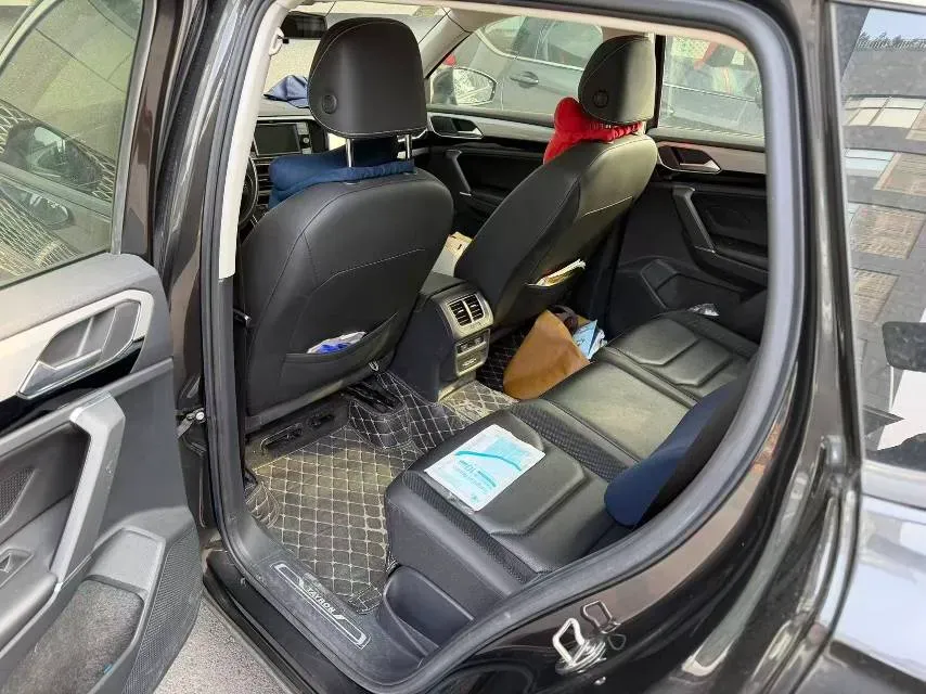 2019 Jeep Cherokee 2.0T 234HP L4 9AT,autocango,china used car exporter,china ev exporter,chinese used car exporter,chinese used ev exporter