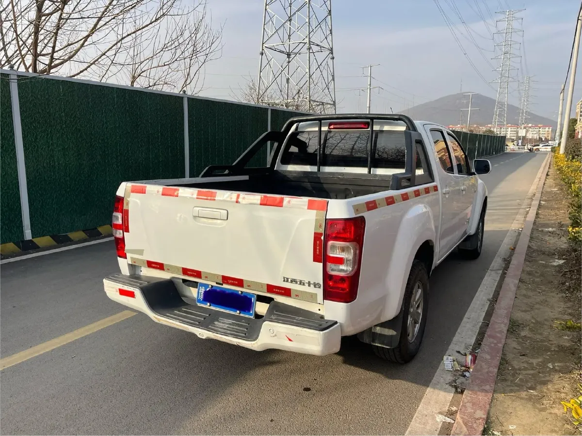 2018 Isuzu Taga 3.0T 131HP L4 5MT,autocango,china used car exporter,china ev exporter,chinese used car exporter,chinese used ev exporter