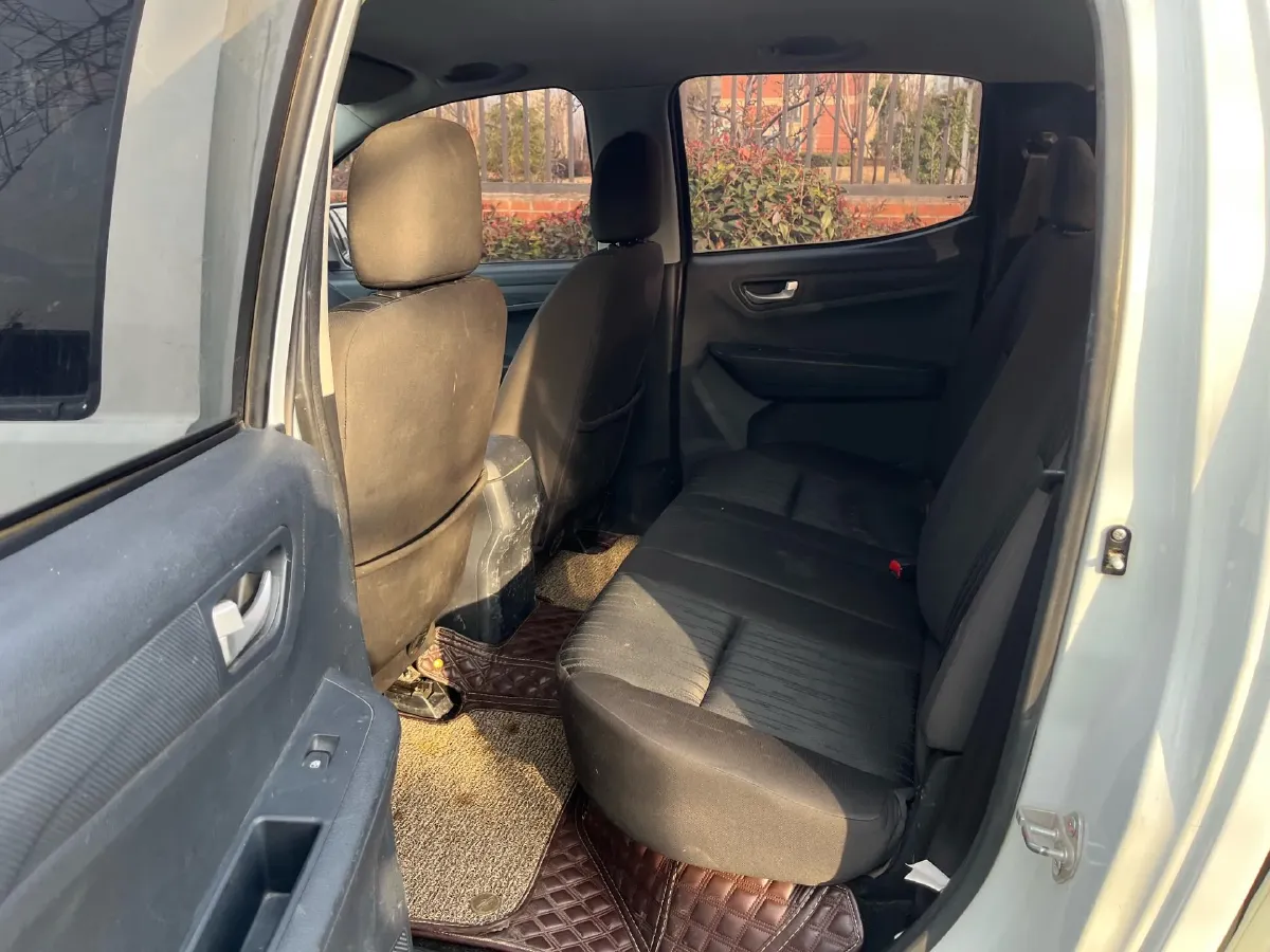 2018 Isuzu Taga 3.0T 131HP L4 5MT,autocango,china used car exporter,china ev exporter,chinese used car exporter,chinese used ev exporter