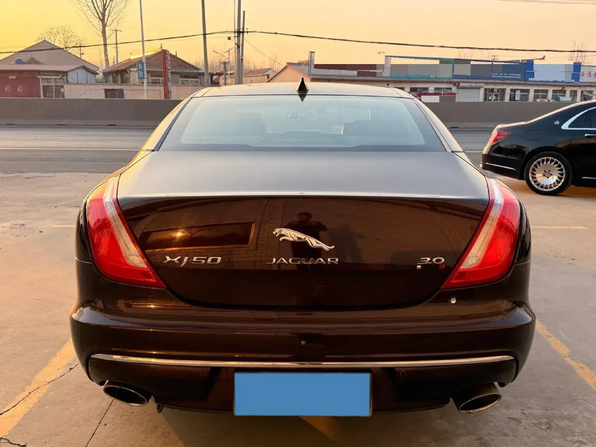 2016 Jaguar XJ 3.0T 340HP V6 8AT,autocango,china used car exporter,china ev exporter,chinese used car exporter,chinese used ev exporter