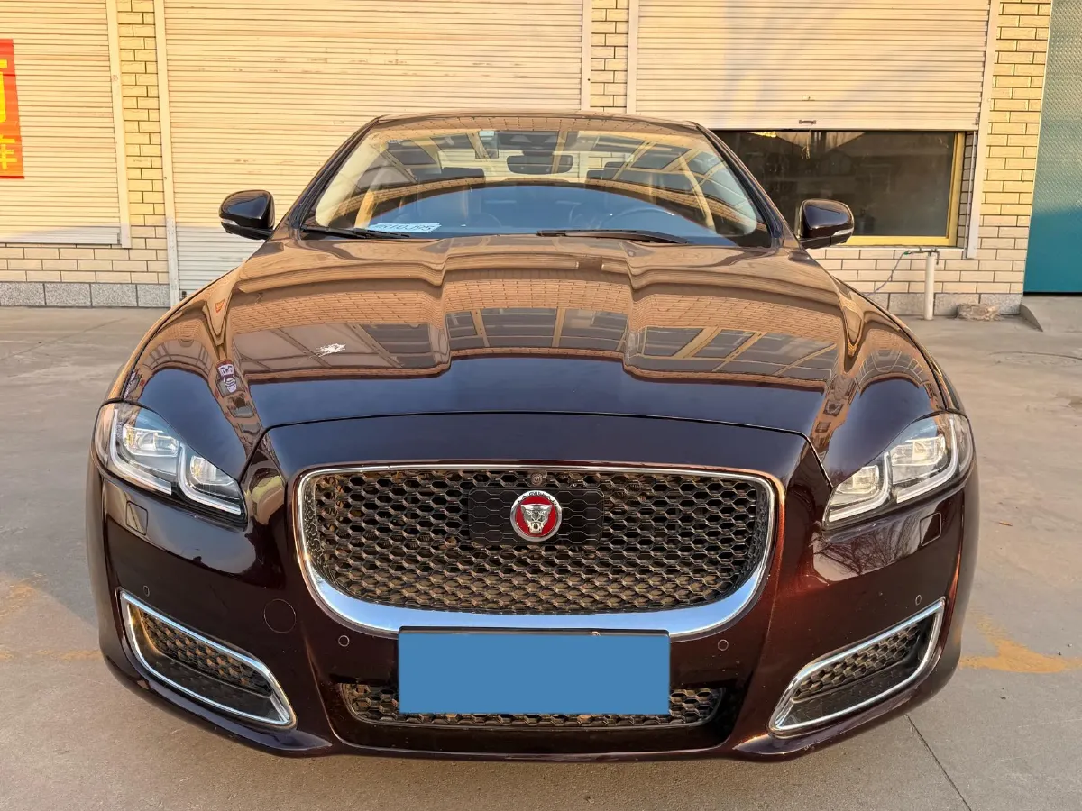 2016 Jaguar XJ 3.0T 340HP V6 8AT,autocango,china used car exporter,china ev exporter,chinese used car exporter,chinese used ev exporter