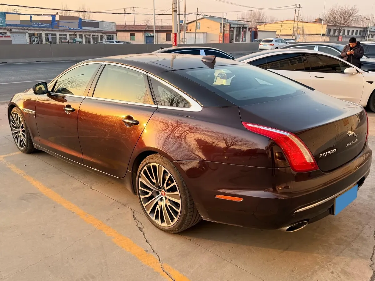 2016 Jaguar XJ 3.0T 340HP V6 8AT,autocango,china used car exporter,china ev exporter,chinese used car exporter,chinese used ev exporter