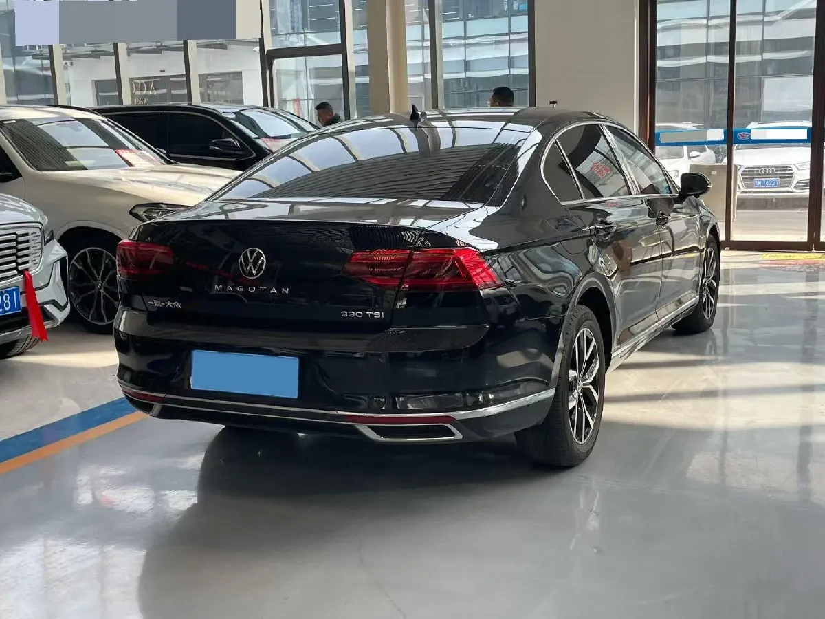 2020 Volkswagen Magotan 2.0T 186HP L4 7DCT,autocango,china used car exporter,china ev exporter,chinese used car exporter,chinese used ev exporter