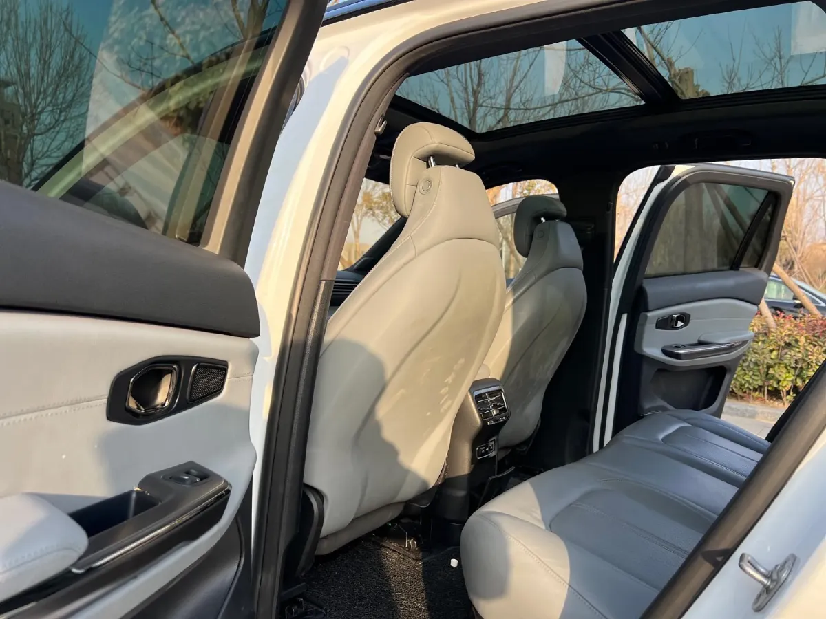 2019 NIO ES6 BEV 70KWH,autocango,china used car exporter,china ev exporter,chinese used car exporter,chinese used ev exporter