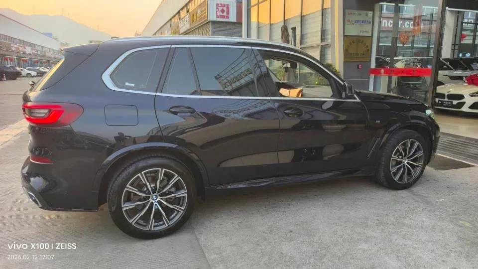 2020 BMW X5 2.0T 265HP L4 8AT,autocango,china used car exporter,china ev exporter,chinese used car exporter,chinese used ev exporter