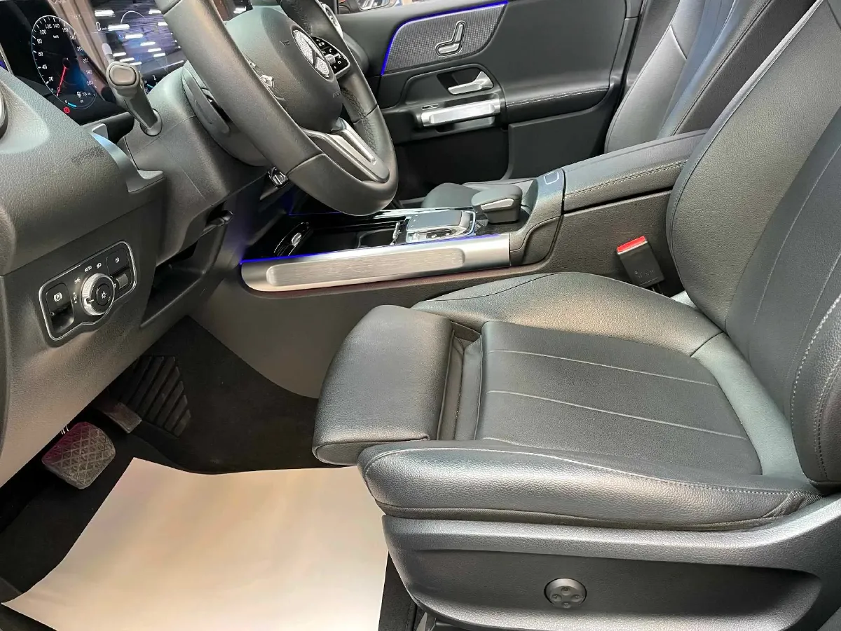 2020 Mercedes-Benz GLB Class 1.3T 163HP L4 7DCT,autocango,china used car exporter,china ev exporter,chinese used car exporter,chinese used ev exporter