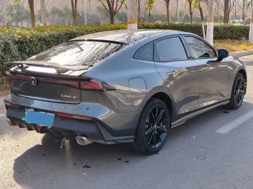 2023 ChangAn UNI-V iDD 1.5T 170HP L4 6TCT PHEV 18.4KWH,autocango,china used car exporter,china ev exporter,chinese used car exporter,chinese used ev exporter