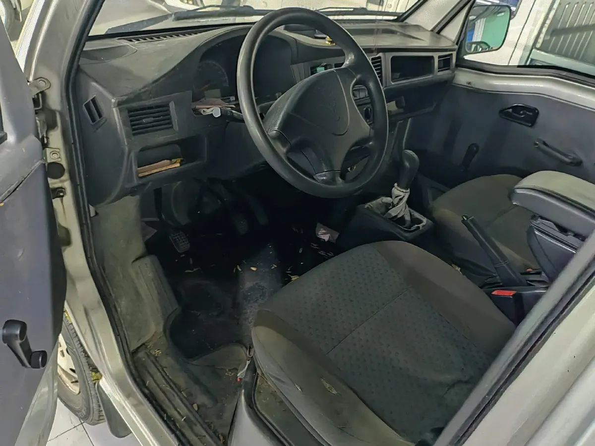 2019 WuLing ZhiGuang Mini Truck 1.2L 82HP L4 5MT,autocango,china used car exporter,china ev exporter,chinese used car exporter,chinese used ev exporter