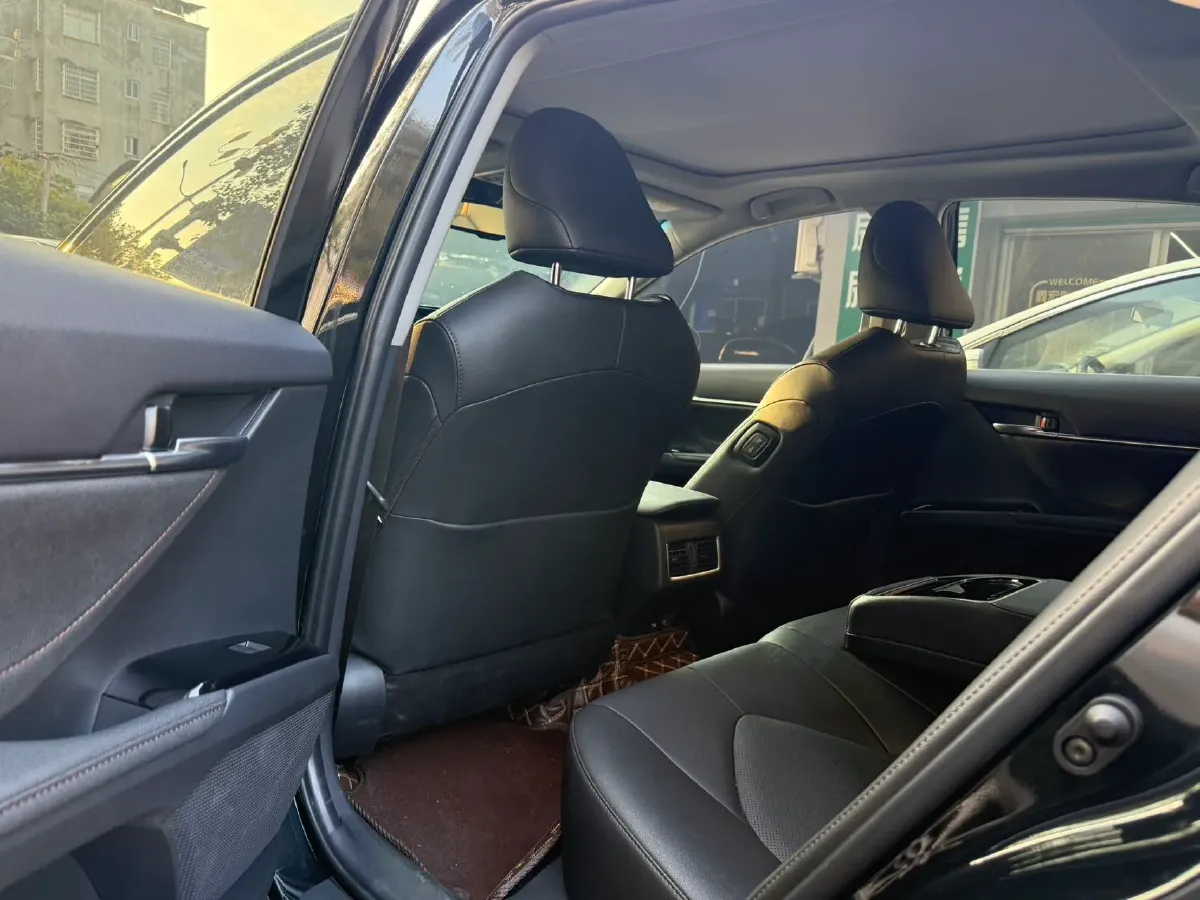 2021 Toyota Camry 2.5L 209HP L4 8AT,autocango,china used car exporter,china ev exporter,chinese used car exporter,chinese used ev exporter