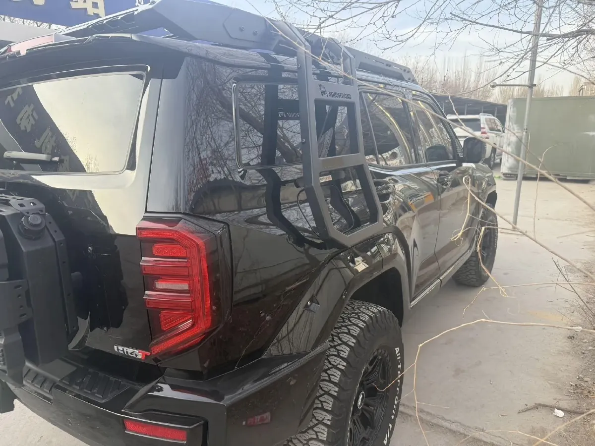 2024 Tank 400 2.0T 252HP L4 9AT PHEV 36.7/37.1KWH,autocango,china used car exporter,china ev exporter,chinese used car exporter,chinese used ev exporter