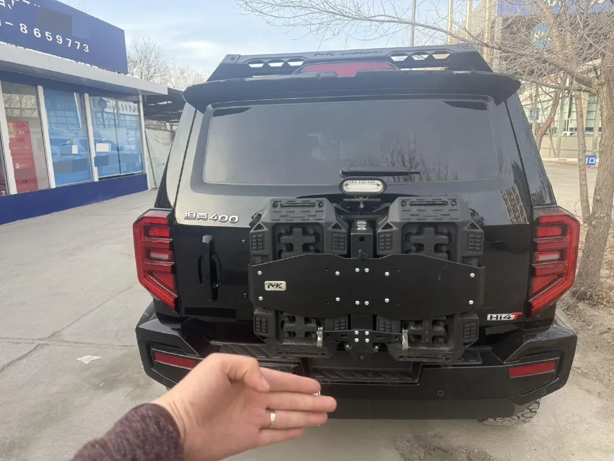 2024 Tank 400 2.0T 252HP L4 9AT PHEV 36.7/37.1KWH,autocango,china used car exporter,china ev exporter,chinese used car exporter,chinese used ev exporter